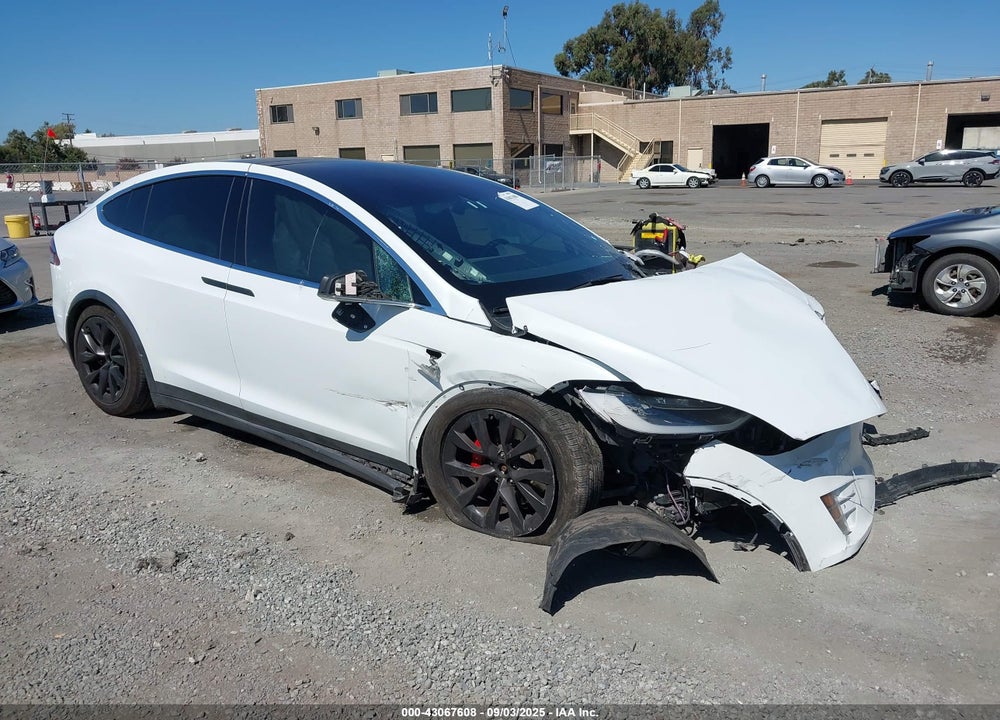 2016 TESLA MODEL X 75D/P100D/P90D VIN: 5YJXCBE46GF018172