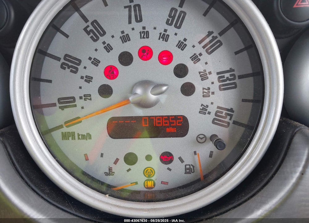 2006 MINI COOPER S VIN: WMWRH33516TF85980