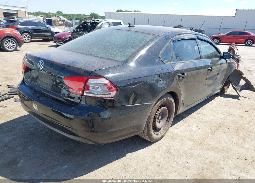 2014 VOLKSWAGEN PASSAT 2.5L S VIN: 1VWAP7A32EC025356