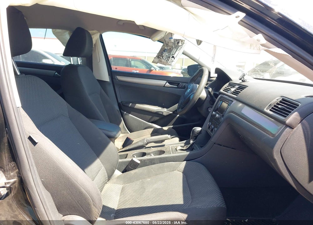 2014 VOLKSWAGEN PASSAT 2.5L S VIN: 1VWAP7A32EC025356
