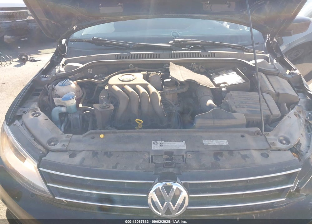 2015 VOLKSWAGEN JETTA 2.0L S VIN: 3VW2K7AJ8FM217740