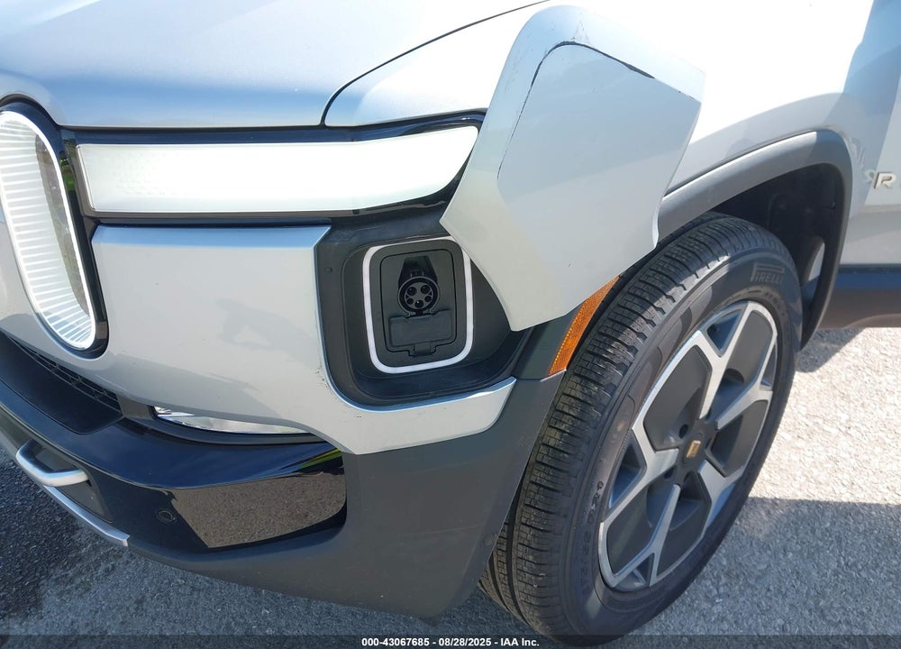 2024 RIVIAN R1S LAUNCH EDITION QUAD MOTOR LARGE PACK VIN: 7PDSGABL9RN035078