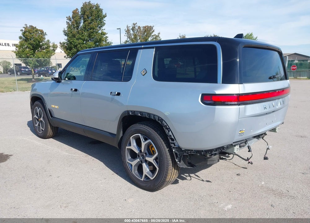 2024 RIVIAN R1S LAUNCH EDITION QUAD MOTOR LARGE PACK VIN: 7PDSGABL9RN035078