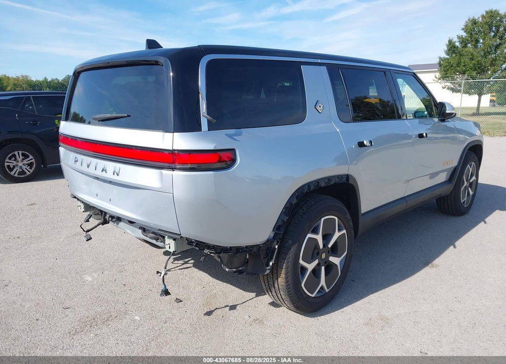 2024 RIVIAN R1S LAUNCH EDITION QUAD MOTOR LARGE PACK VIN: 7PDSGABL9RN035078