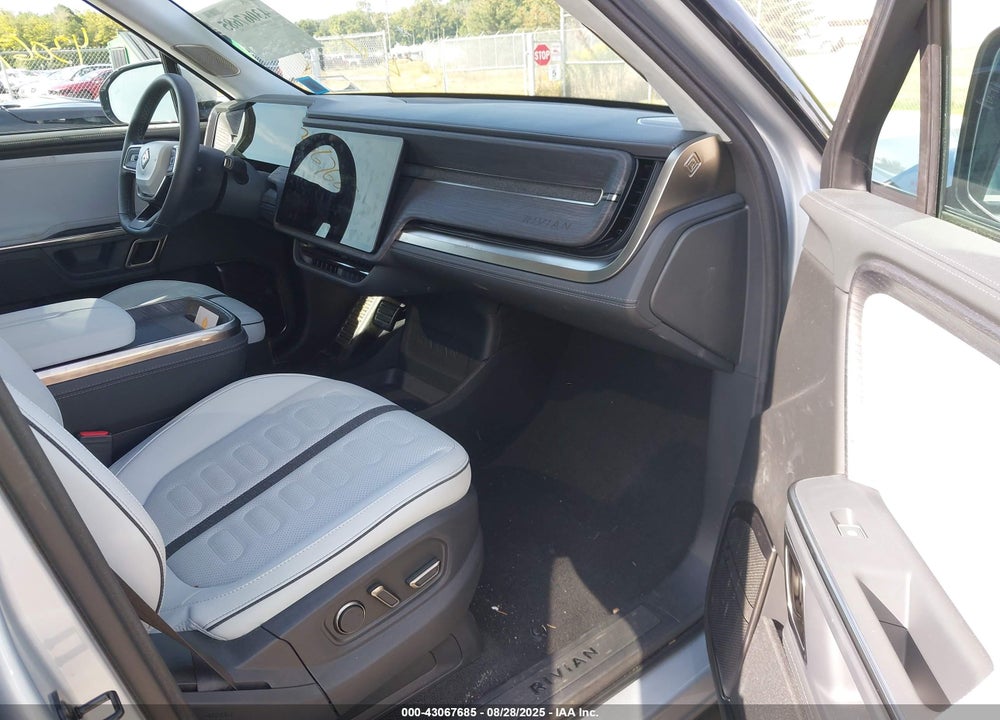 2024 RIVIAN R1S LAUNCH EDITION QUAD MOTOR LARGE PACK VIN: 7PDSGABL9RN035078