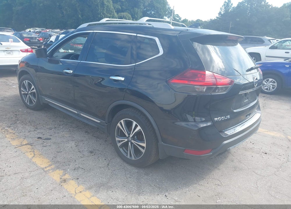 2017 NISSAN ROGUE SL VIN: 5N1AT2MT1HC790801