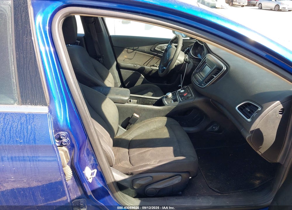 2016 CHRYSLER 200 VIN: 1C3CCCAB6GN139184