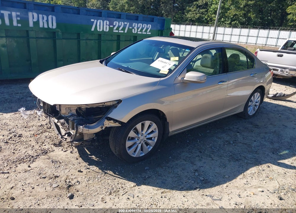 2013 HONDA ACCORD VIN: 1HGCR3F82DA038638