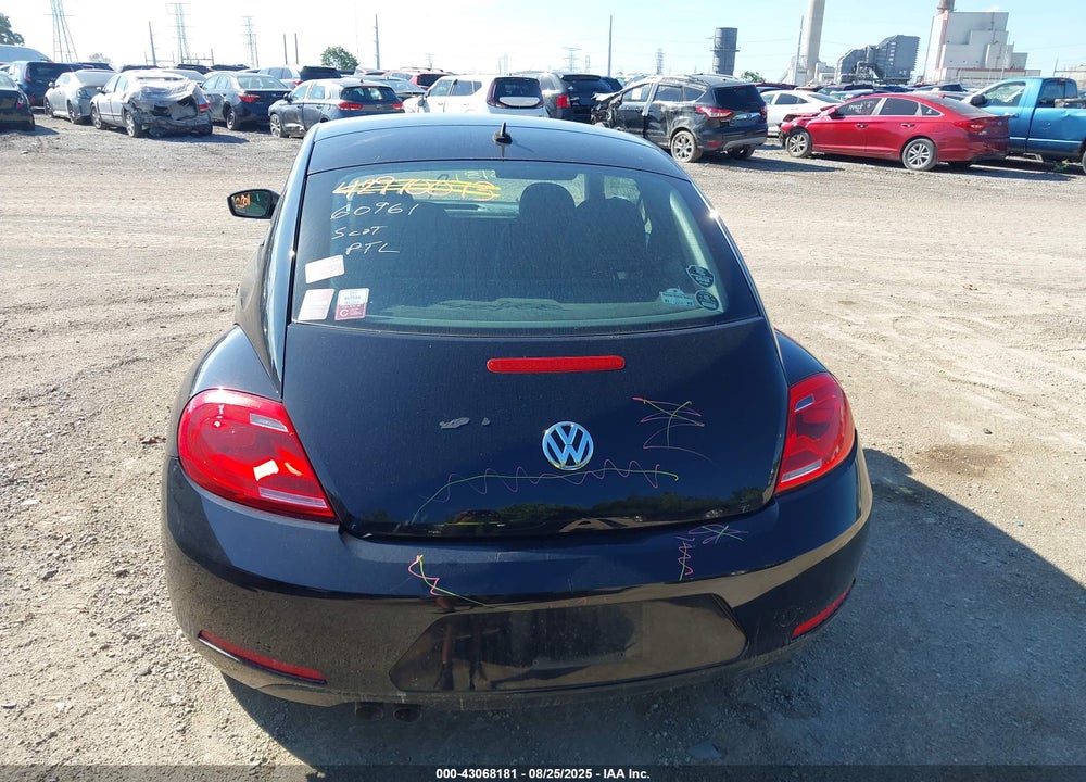 2014 VOLKSWAGEN BEETLE VIN: 3VWFP7AT9EM620578