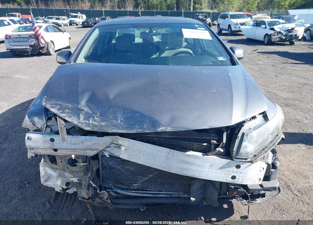 2013 HONDA CIVIC VIN: 19XFB2F93DE092188