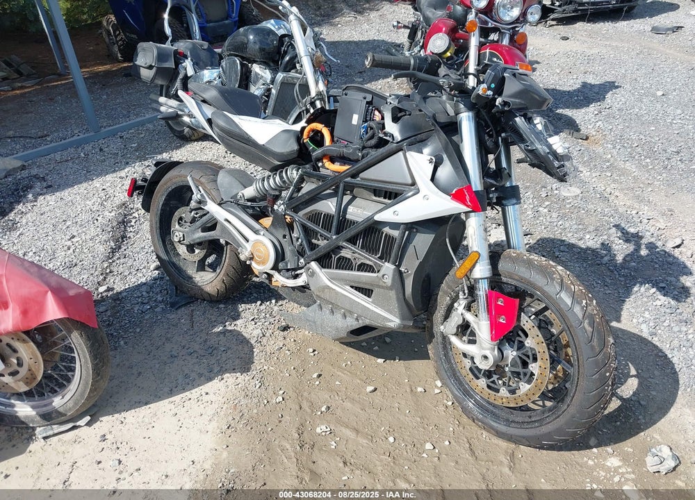 2022 ZERO MOTORCYCLES INC SR/F VIN: 538ZFDZ75NCK19921