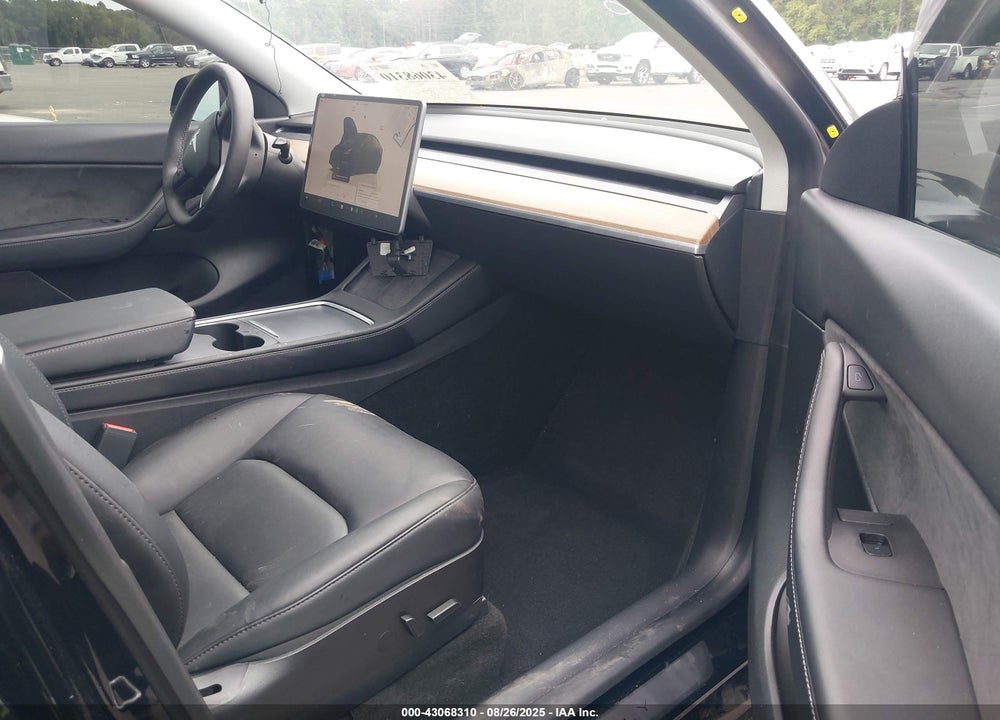 2022 TESLA MODEL Y PERFORMANCE DUAL MOTOR ALL-WHEEL DRIVE VIN: 7SAYGDEFXNF438720