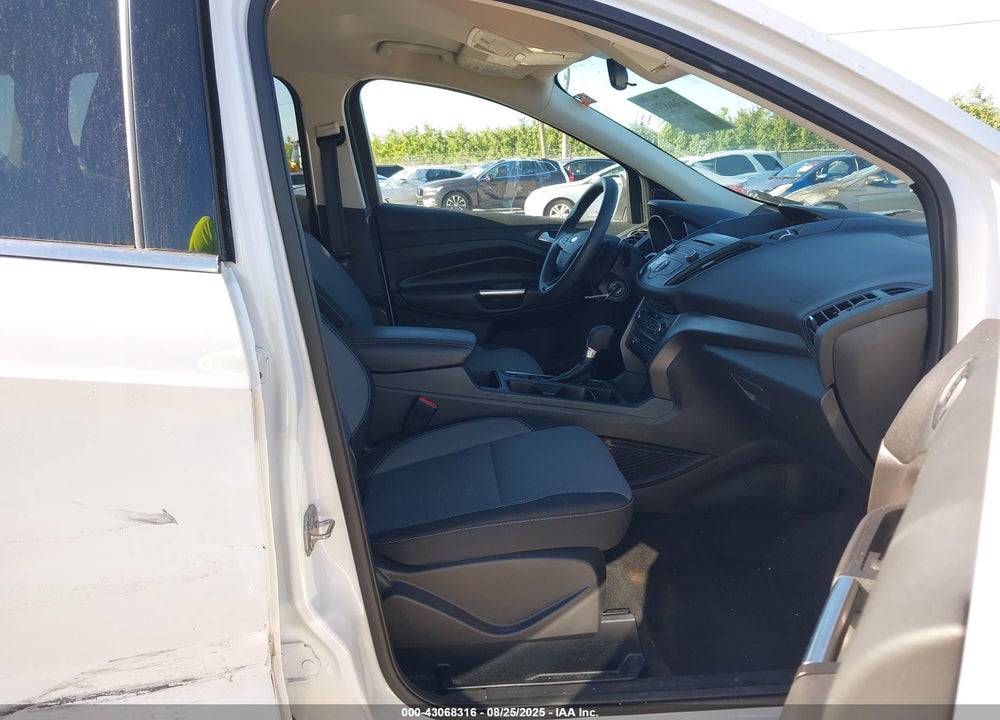 2017 FORD ESCAPE VIN: 1FMCU0GD5HUB61003