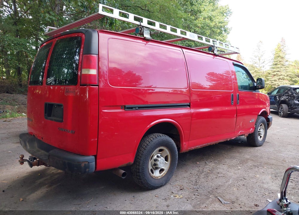 2006 CHEVROLET EXPRESS WORK VAN VIN: 1GCHG352161161132