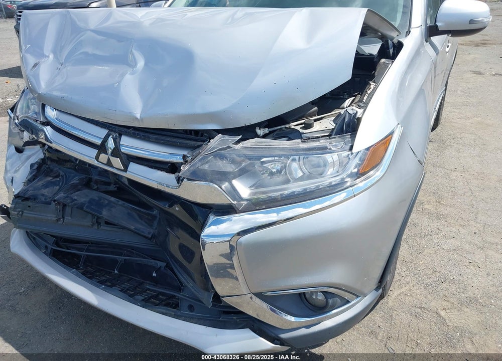 2018 MITSUBISHI OUTLANDER SE VIN: JA4AD3A36JJ001808