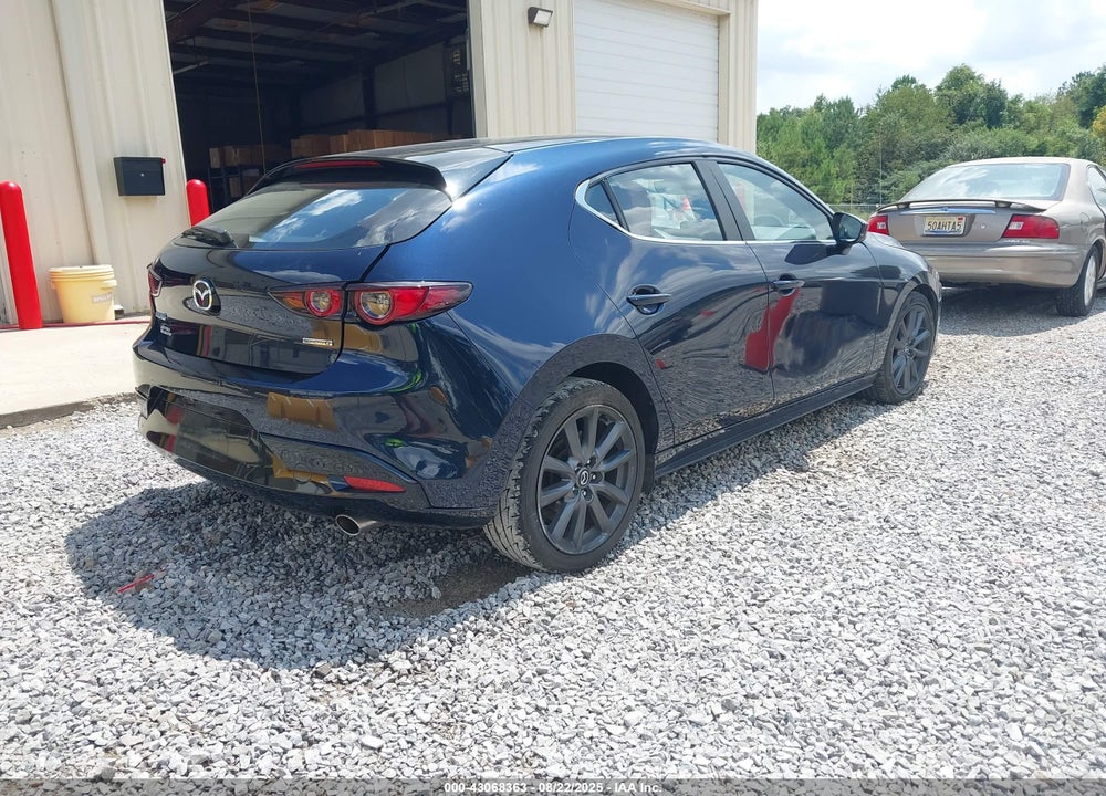 2021 MAZDA 3 SELECT VIN: JM1BPAKL7M1336990