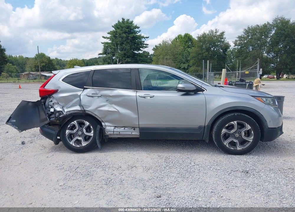 2018 HONDA CR-V VIN: 7FARW2H87JE075507