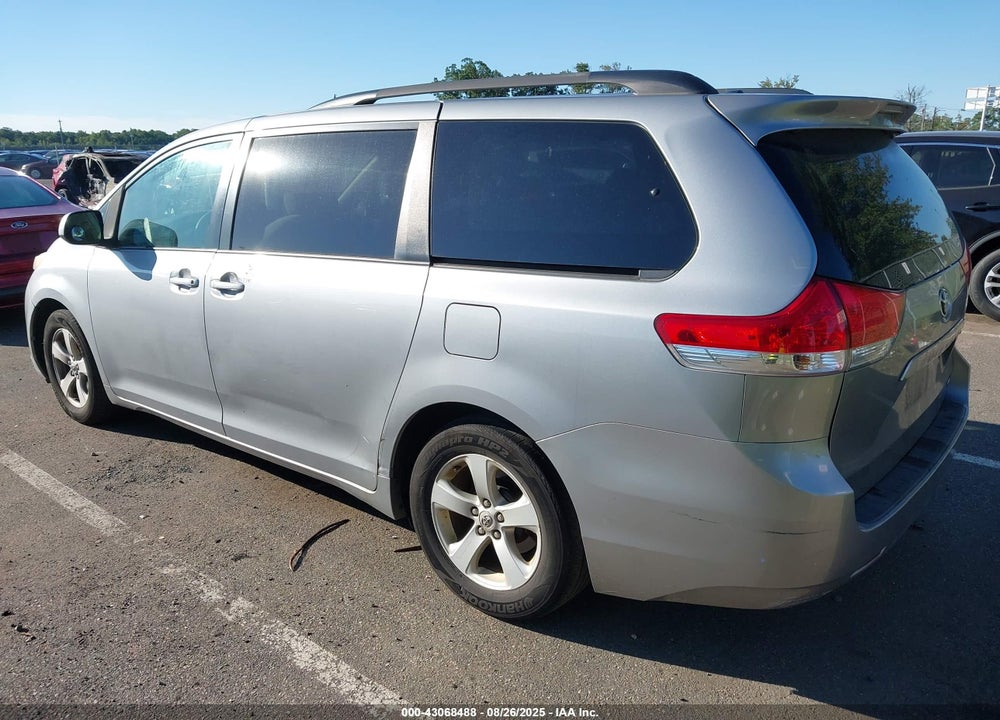 2011 TOYOTA SIENNA LE V6 VIN: 5TDKK3DC2BS090700