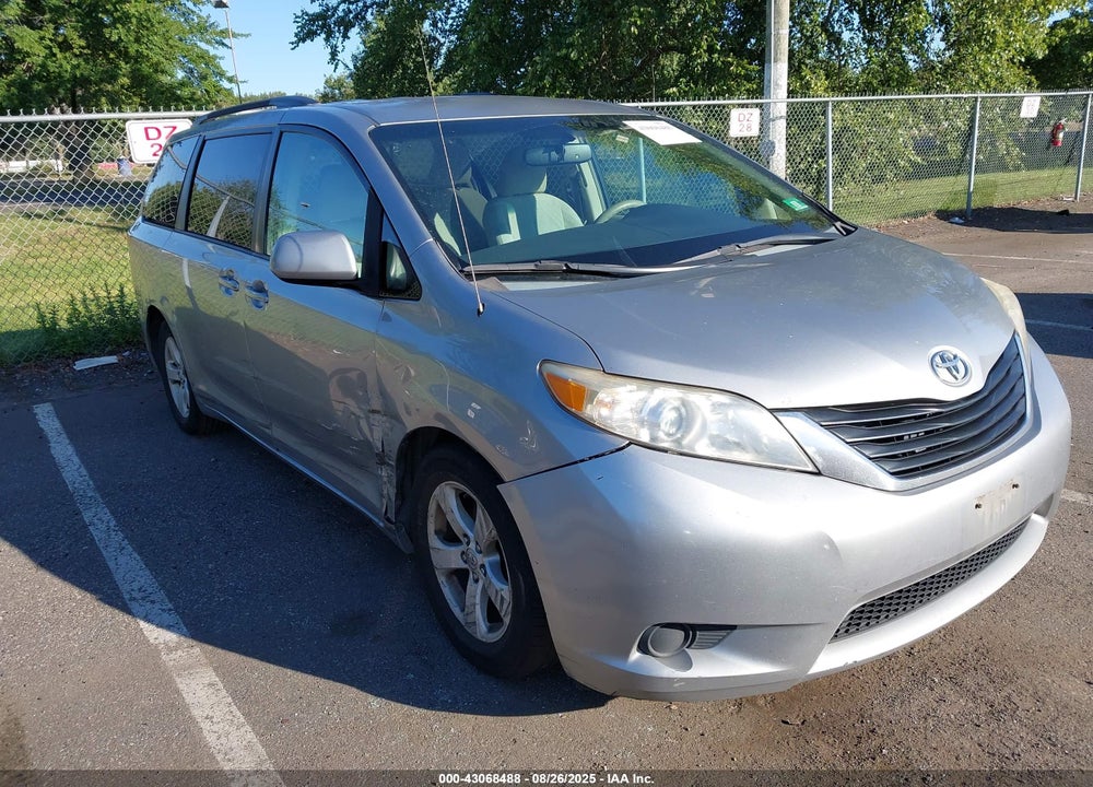 2011 TOYOTA SIENNA LE V6 VIN: 5TDKK3DC2BS090700