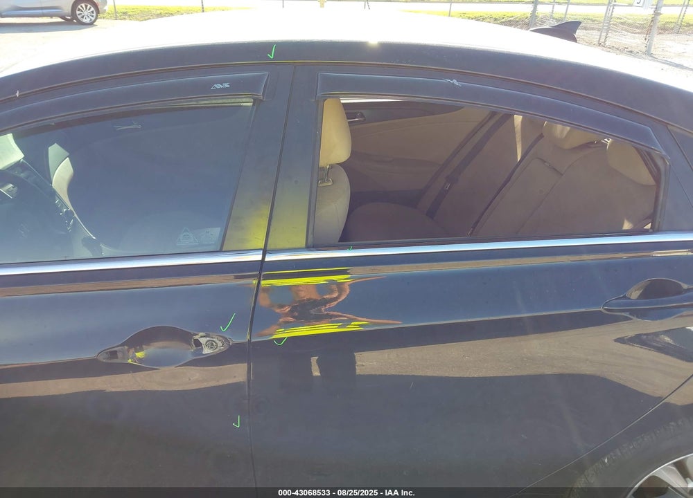2014 HYUNDAI SONATA VIN: 5NPEB4AC4EH937783