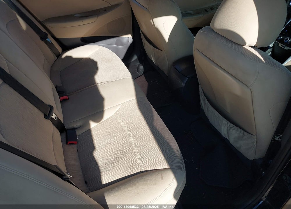 2014 HYUNDAI SONATA VIN: 5NPEB4AC4EH937783