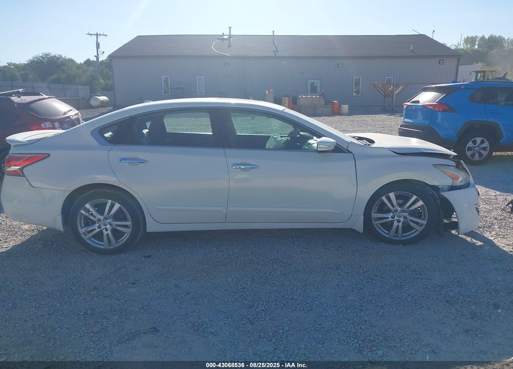 2015 NISSAN ALTIMA VIN: 1N4BL3AP2FC428050
