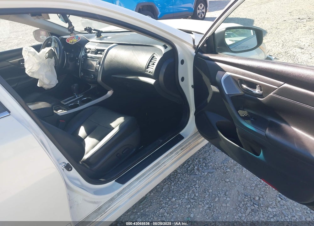 2015 NISSAN ALTIMA VIN: 1N4BL3AP2FC428050