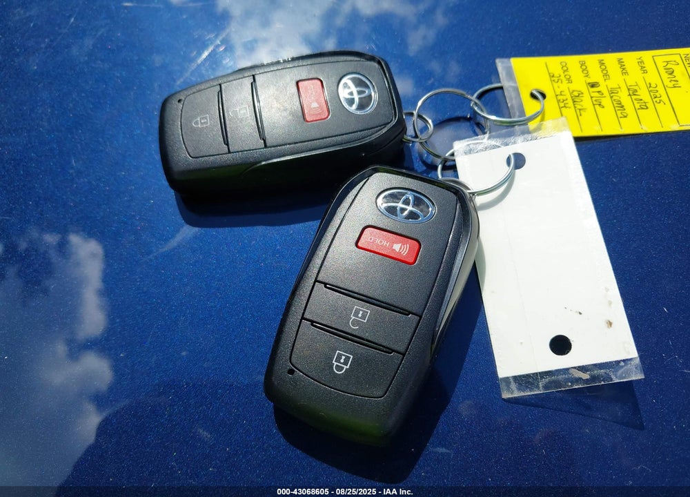 2025 TOYOTA TACOMA VIN: 3TMLB5JN9SM100709