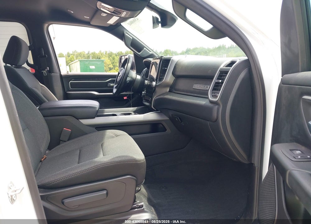 2020 RAM 1500 BIG HORN 4X2 5'7 BOX VIN: 1C6RREFT9LN262366