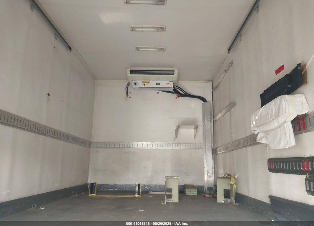 2005 FREIGHTLINER M2 106 MEDIUM DUTY VIN: 1FVACWDC35HU45557