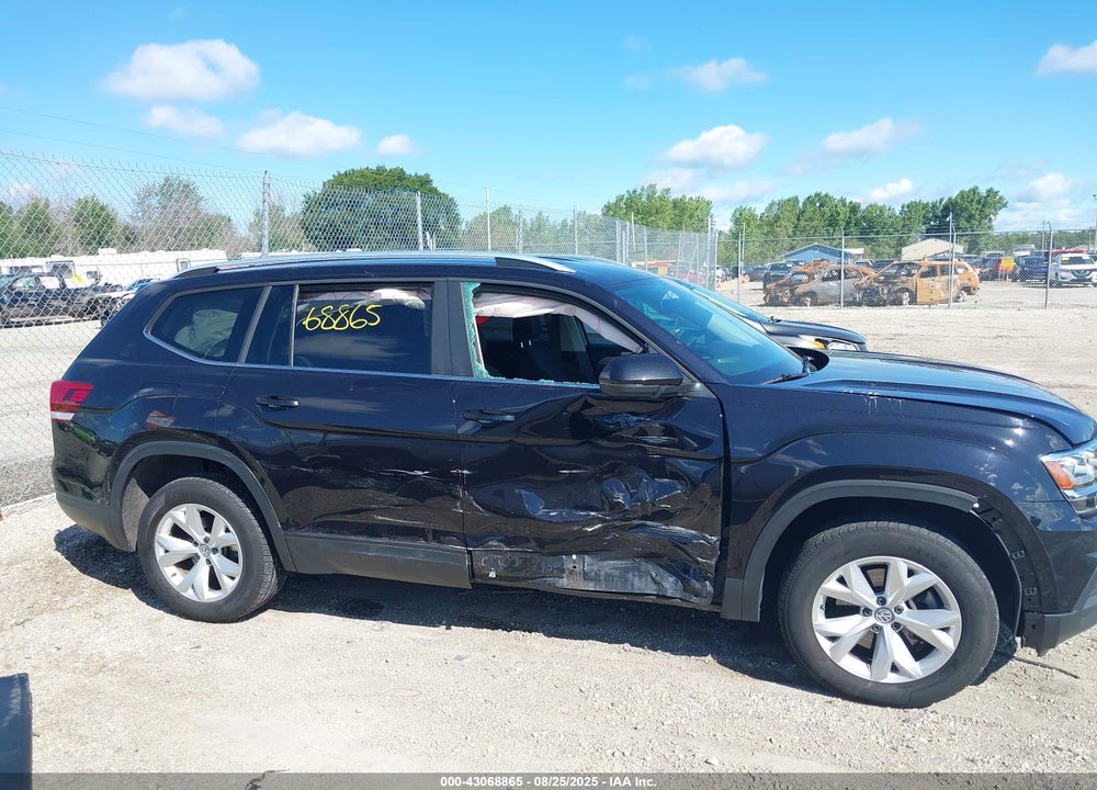 2019 VOLKSWAGEN ATLAS VIN: 1V2GR2CA9KC592695