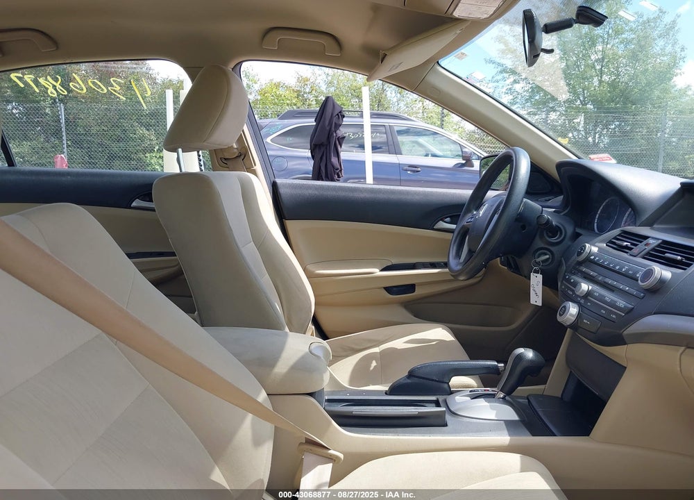 2011 HONDA ACCORD VIN: 1HGCP2F34BA004962