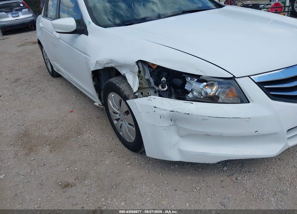 2011 HONDA ACCORD VIN: 1HGCP2F34BA004962