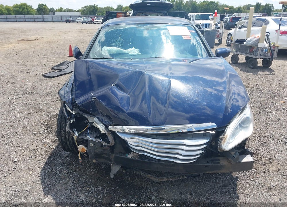 2014 CHRYSLER 200 VIN: 1C3CCBABXEN142936