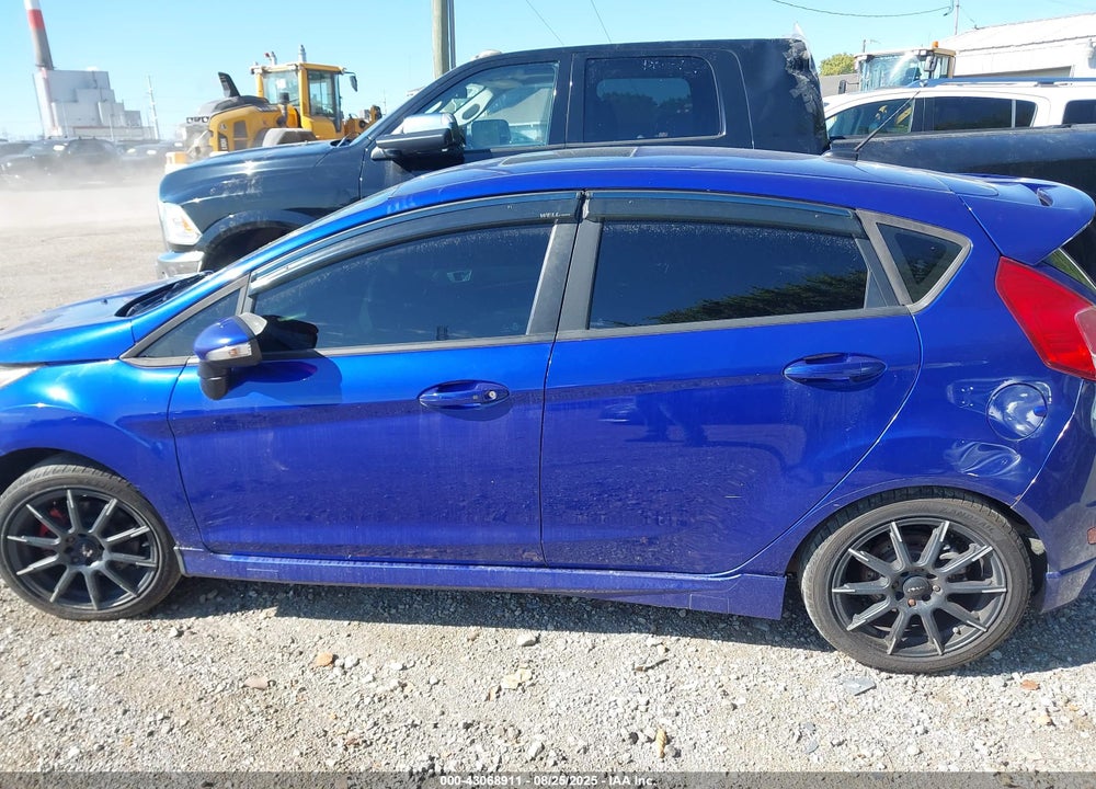 2015 FORD FIESTA VIN: 3FADP4GX6FM161357