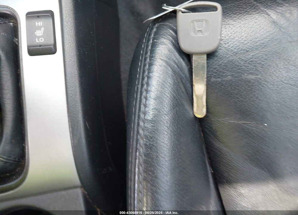 2004 HONDA ACCORD 2.4 EX VIN: 1HGCM558X4A014549