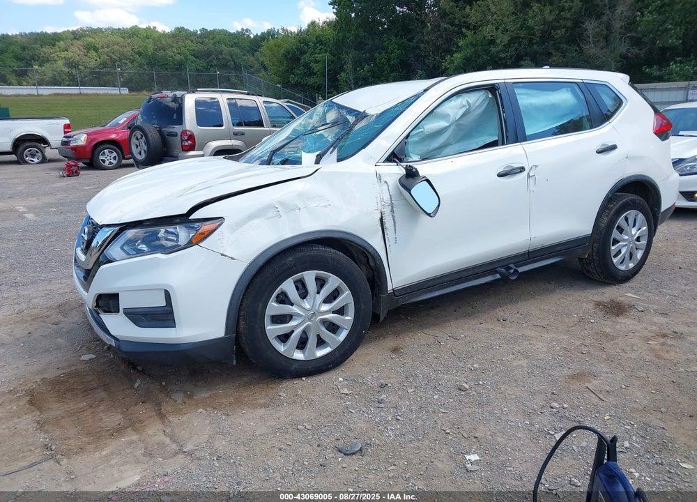 2017 NISSAN ROGUE VIN: JN8AT2MT5HW131529