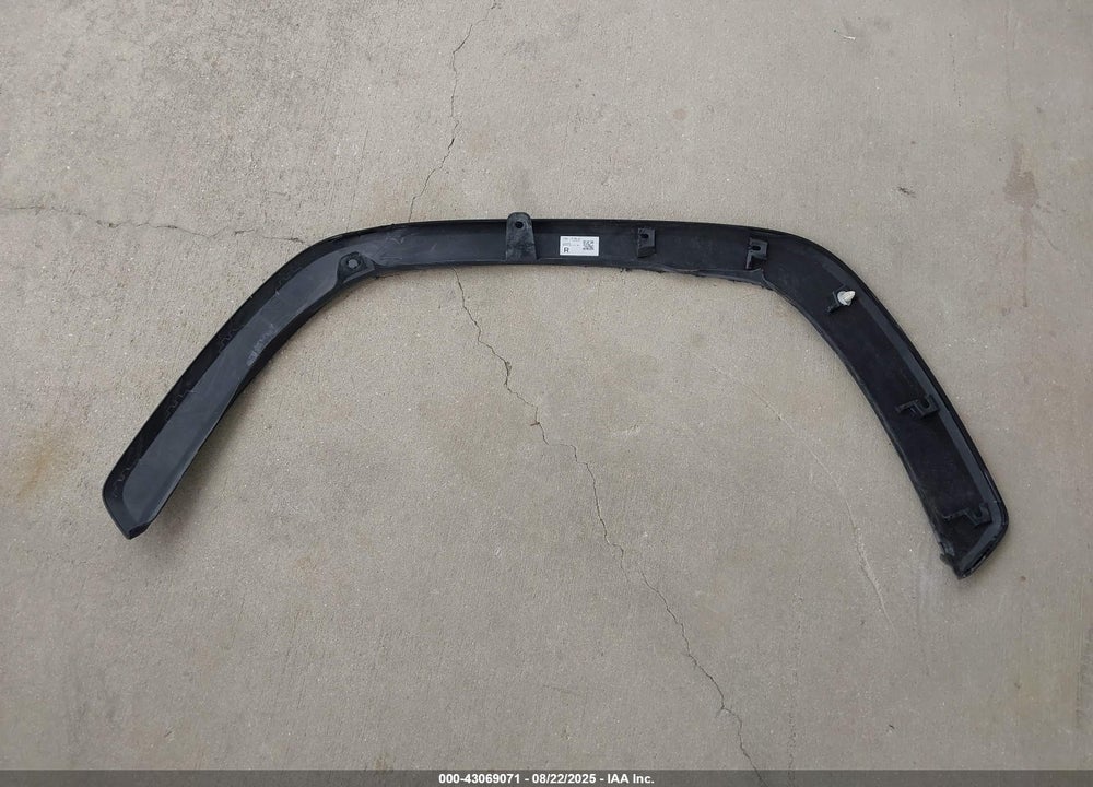 2019 TOYOTA RAV4 VIN: JTMW1RFV3KJ005530