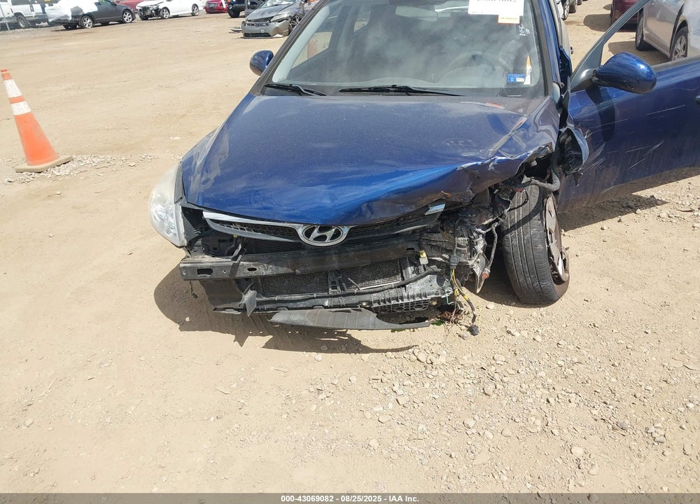 2011 HYUNDAI ELANTRA TOURING VIN: KMHDB8AE0BU108646