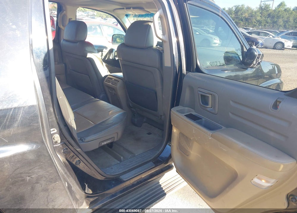 2006 HONDA RIDGELINE RTL VIN: 2HJYK16586H519027