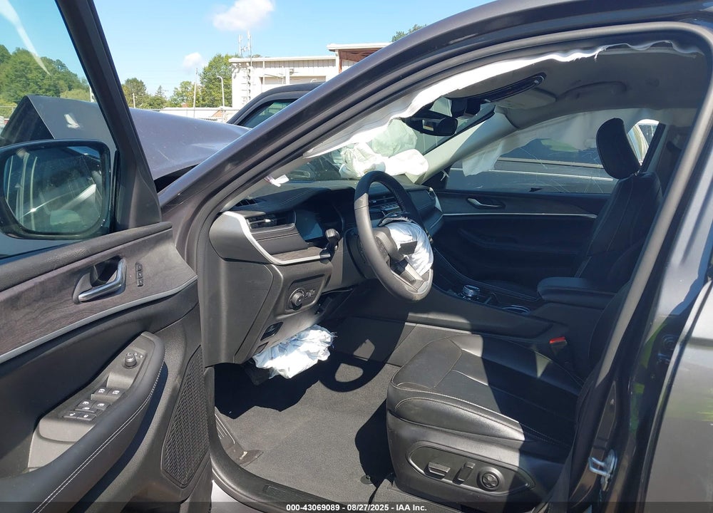 2024 JEEP GRAND CHEROKEE VIN: 1C4RJHBG8R8927386