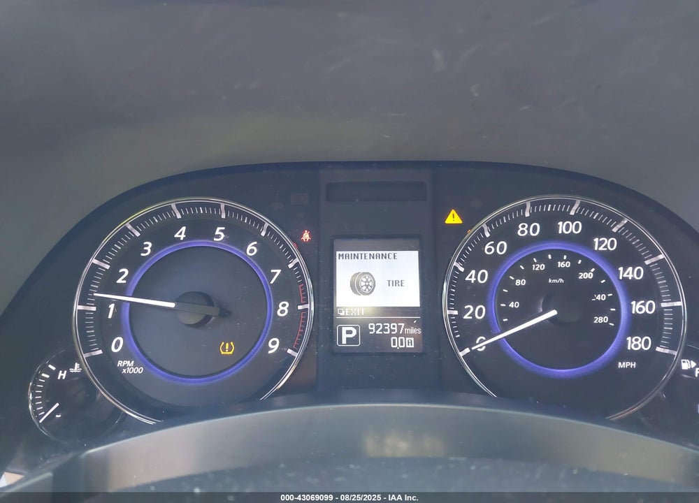 2017 INFINITI QX70 VIN: JN8CS1MU2HM143762