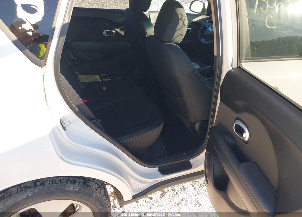 2014 KIA SOUL VIN: KNDJN2A24E7067510