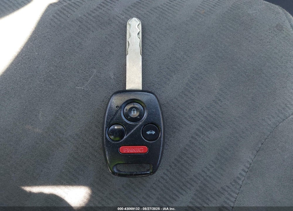 2010 HONDA CIVIC VIN: 2HGFG1B85AH530994