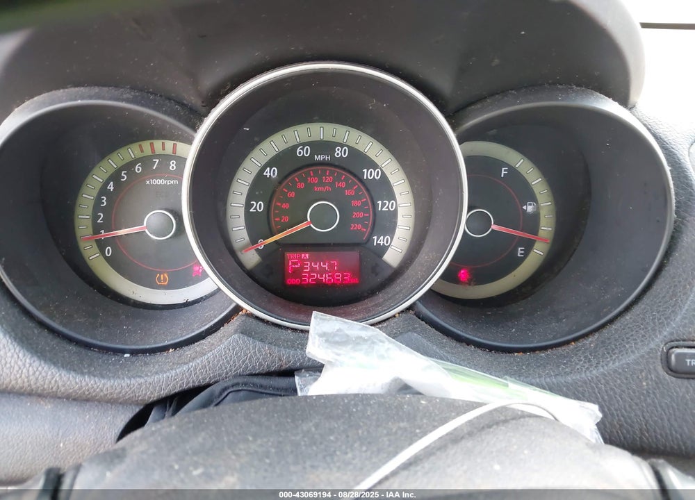 2011 KIA FORTE VIN: KNAFU4A26B5426252