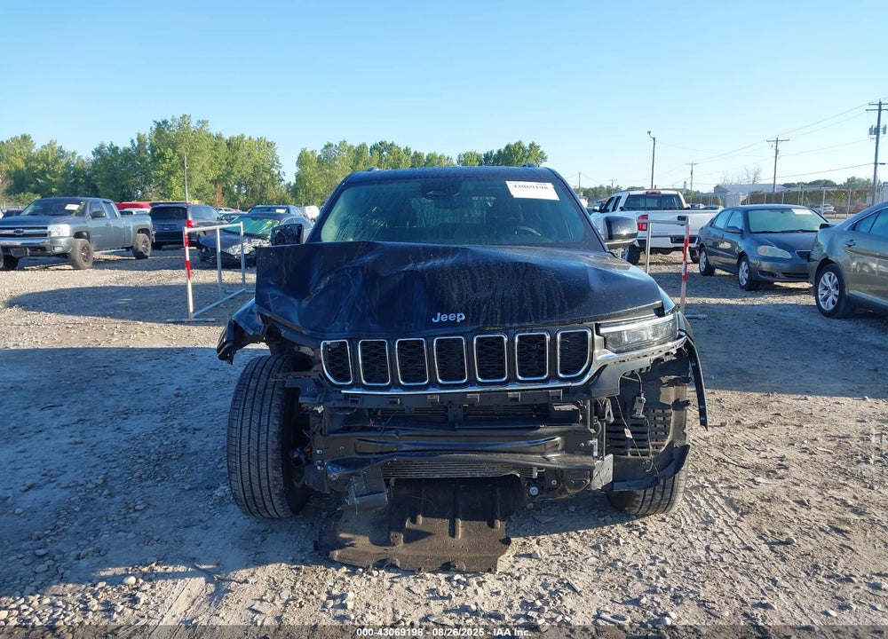 2023 JEEP GRAND CHEROKEE VIN: 1C4RJHAG2PC647720