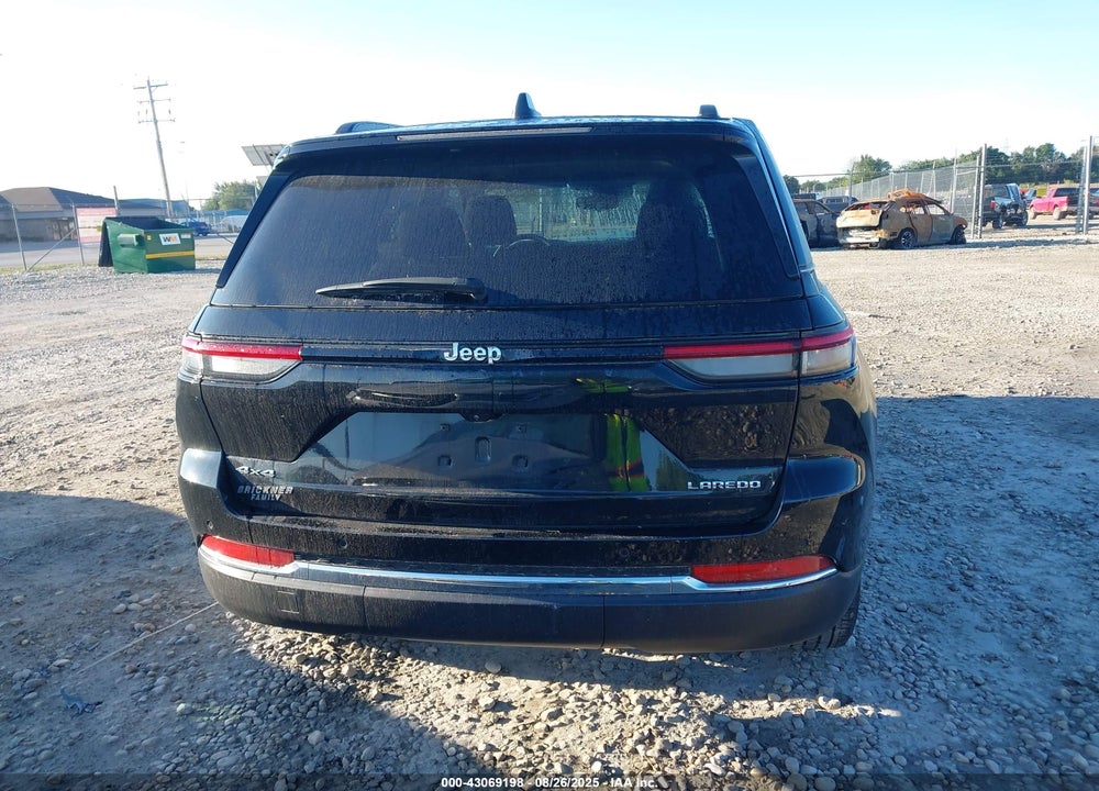 2023 JEEP GRAND CHEROKEE VIN: 1C4RJHAG2PC647720