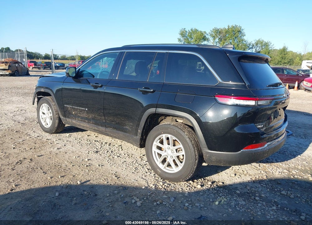2023 JEEP GRAND CHEROKEE VIN: 1C4RJHAG2PC647720