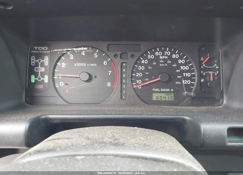 2002 ISUZU TROOPER LIMITED/LS/S VIN: JACDJ58X827J04354