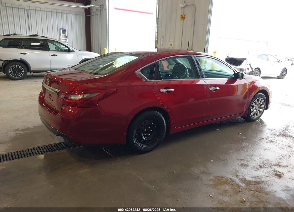 2018 NISSAN ALTIMA VIN: 1N4AL3APXJC267239